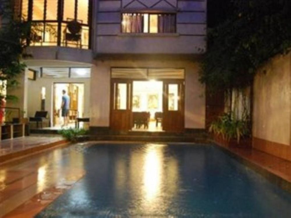 Yk Art House Hotel Phnompen Kültér fotó