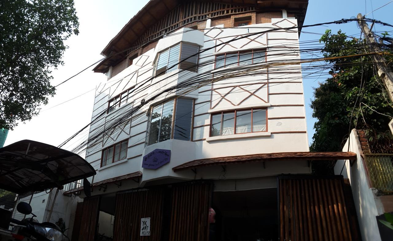 Yk Art House Hotel Phnompen Kültér fotó
