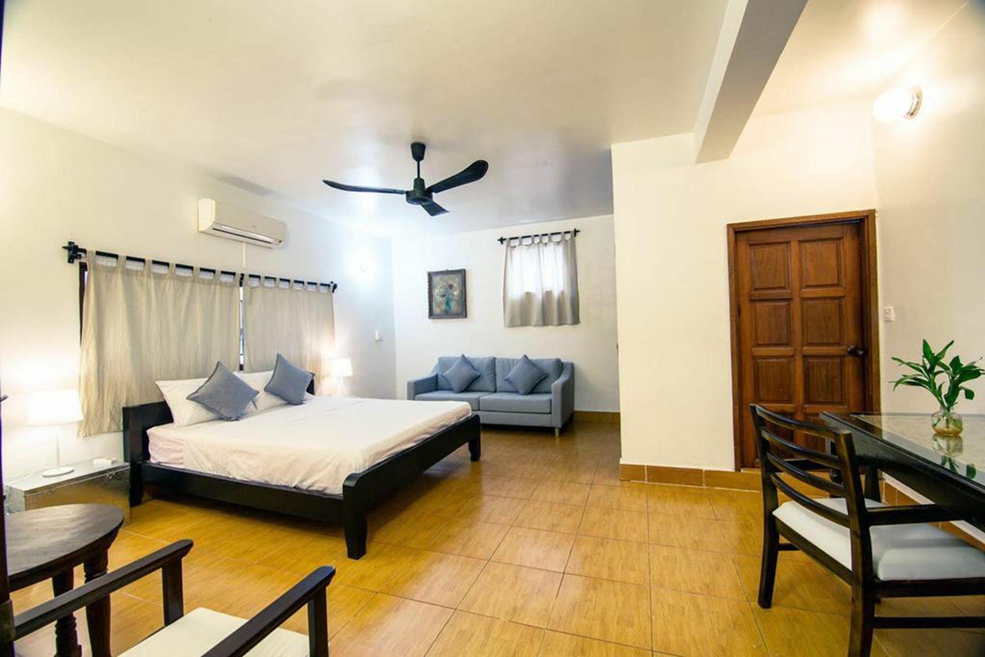 Yk Art House Hotel Phnompen Kültér fotó