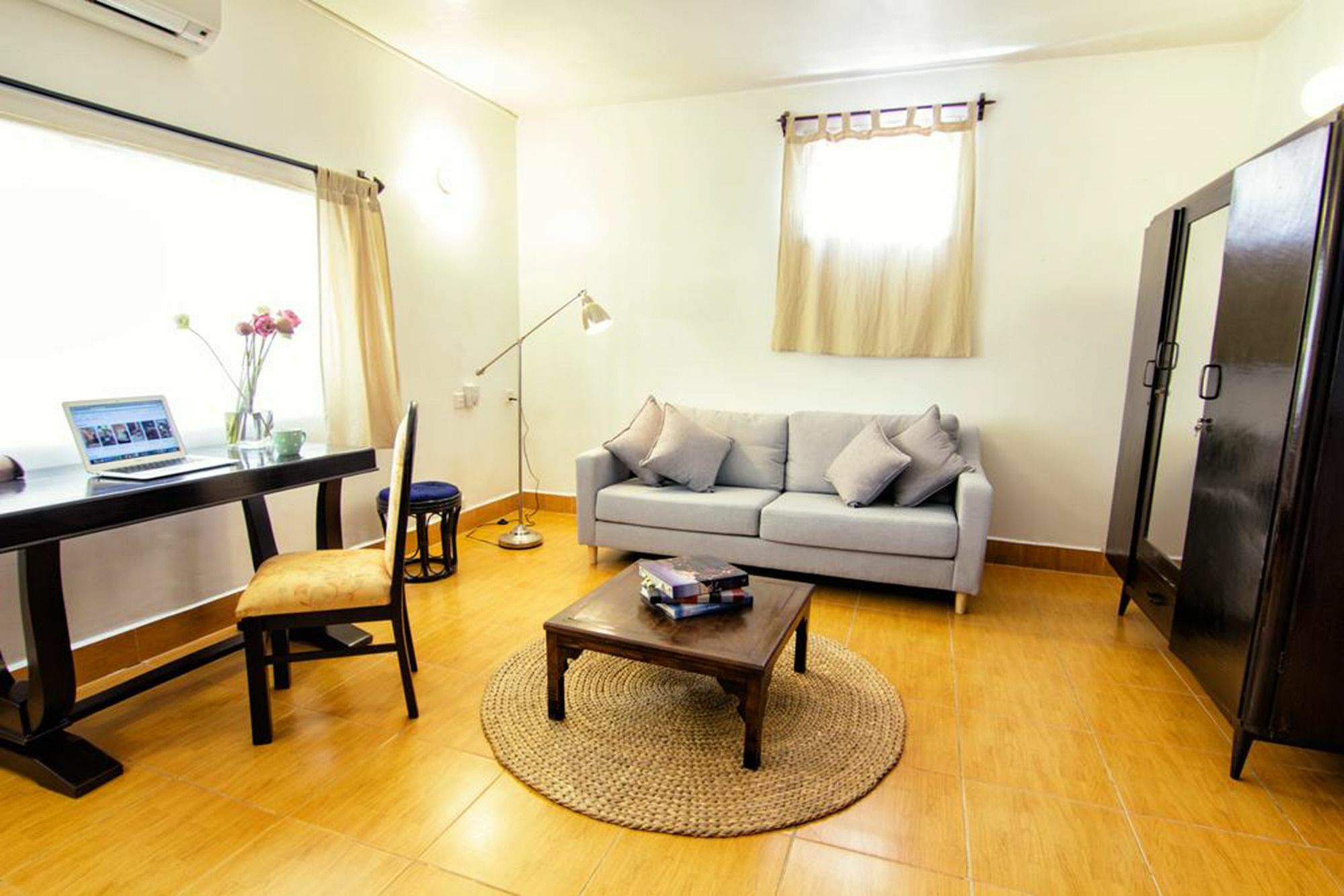 Yk Art House Hotel Phnompen Kültér fotó